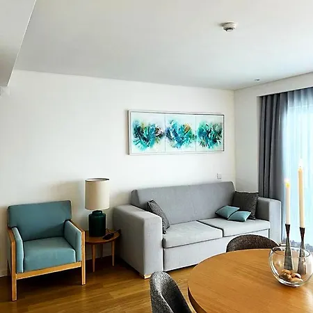 Feel So Good Apartment With Sea View Hot Tub Sesimbra