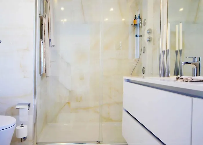 Feel So Good With Sea View Hot Tub *